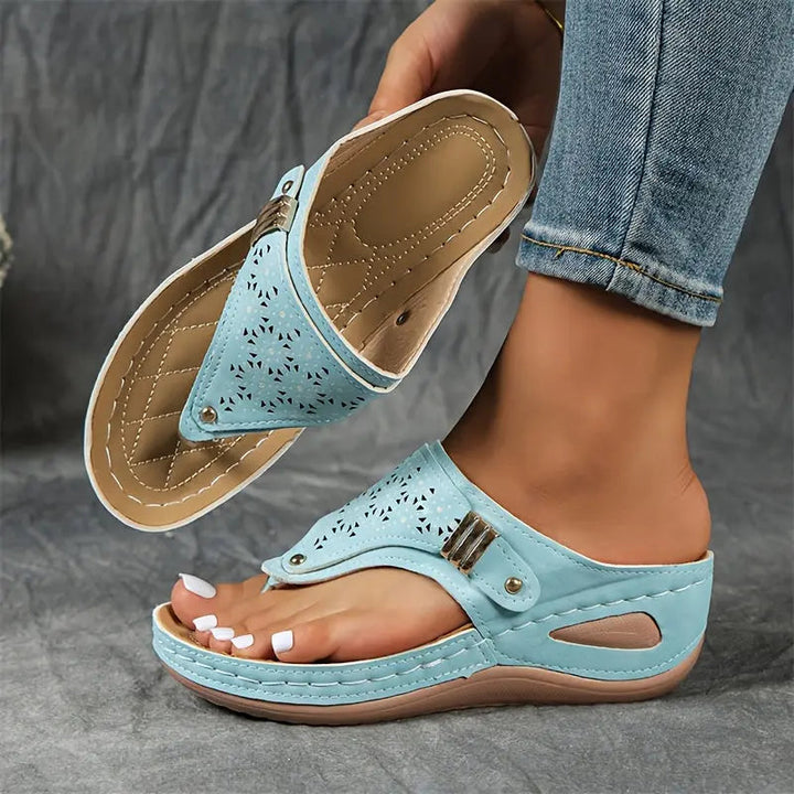 Emy | Wedge Toe-Ring Sandals