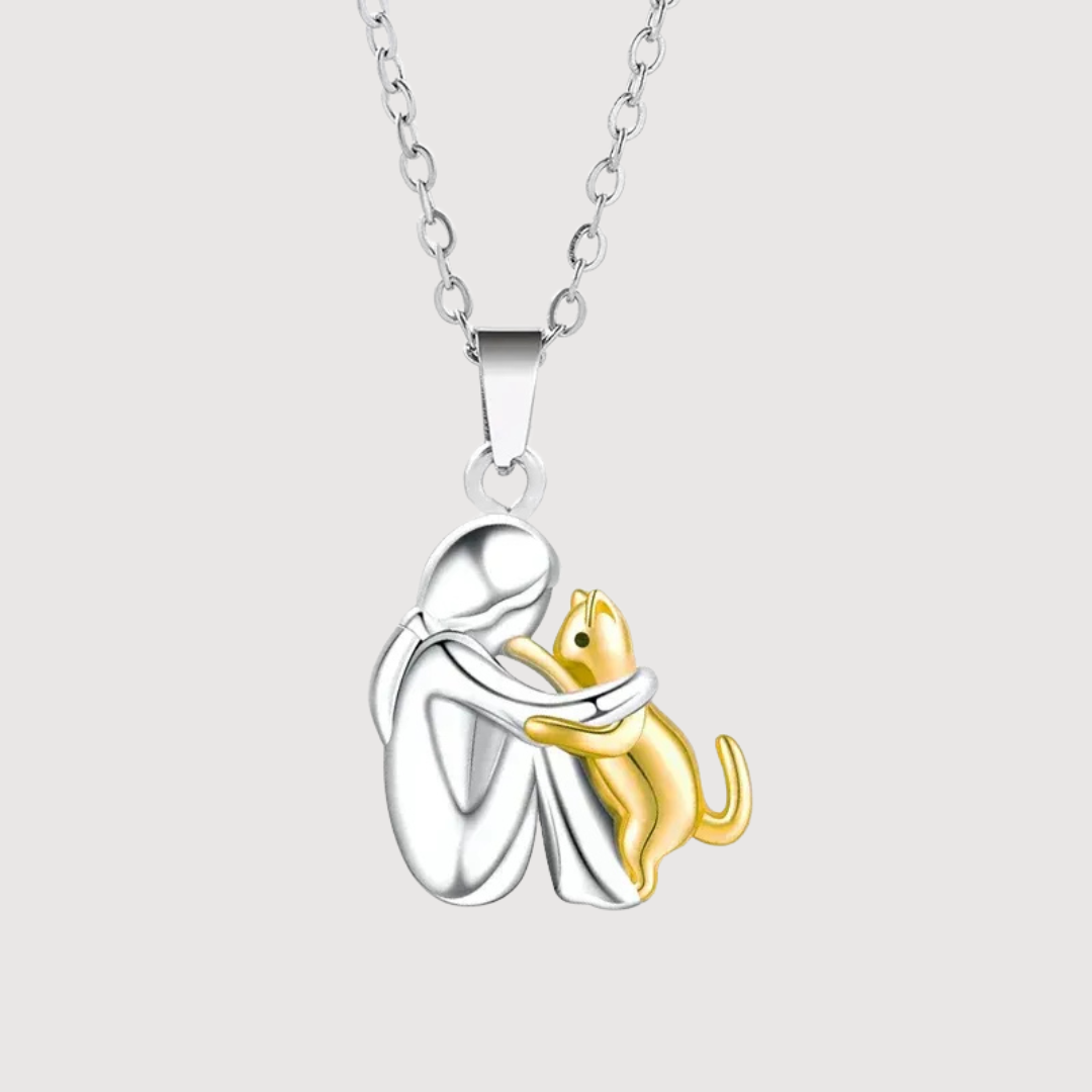 FELINIA – CAT EMBRACE NECKLACE
