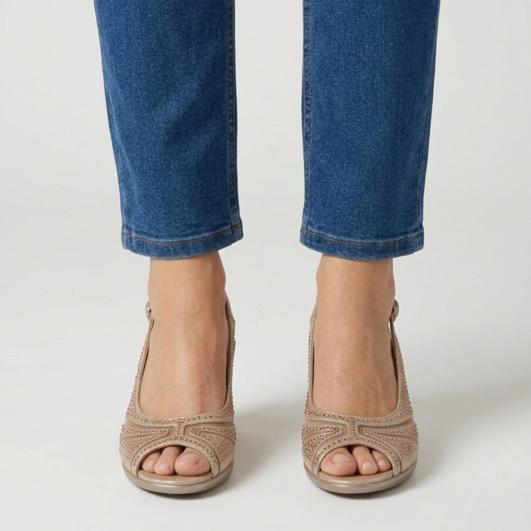 Nami - Comfortable Women's Sandal with Heel