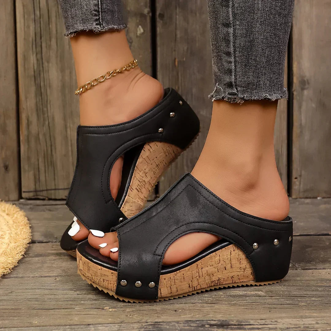 Sofia – Lumi Stud Wedges