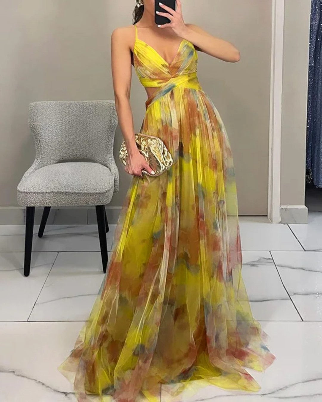 Giselle - Enchanting Floral Print Maxi Dress
