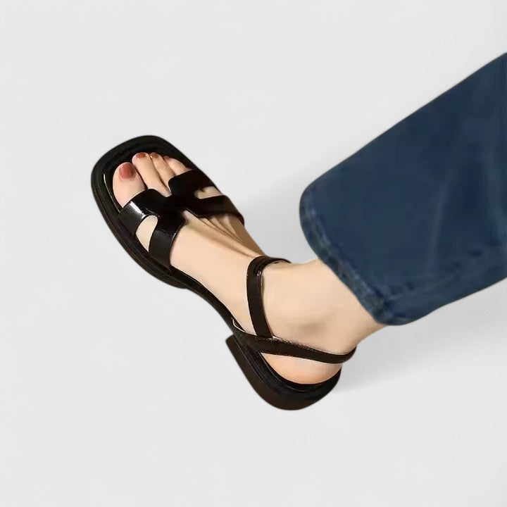 Vera – Elegant Flat Sandals