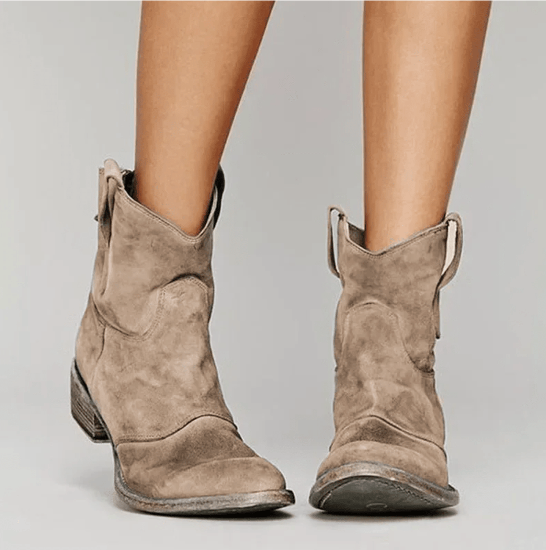 Charlotte - Orthopedic Boots