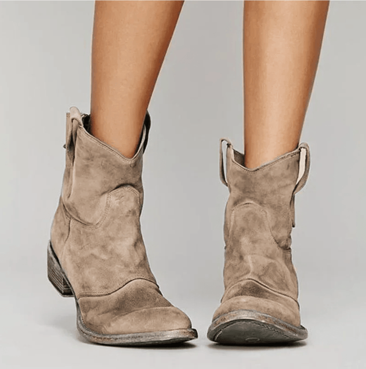 Charlotte - Orthopedic Boots