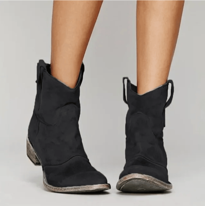 Charlotte - Orthopedic Boots