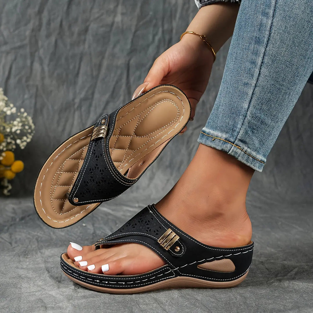 Emy | Wedge Toe-Ring Sandals