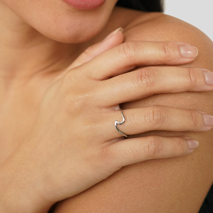 IMARA – SILVER WAVE RING
